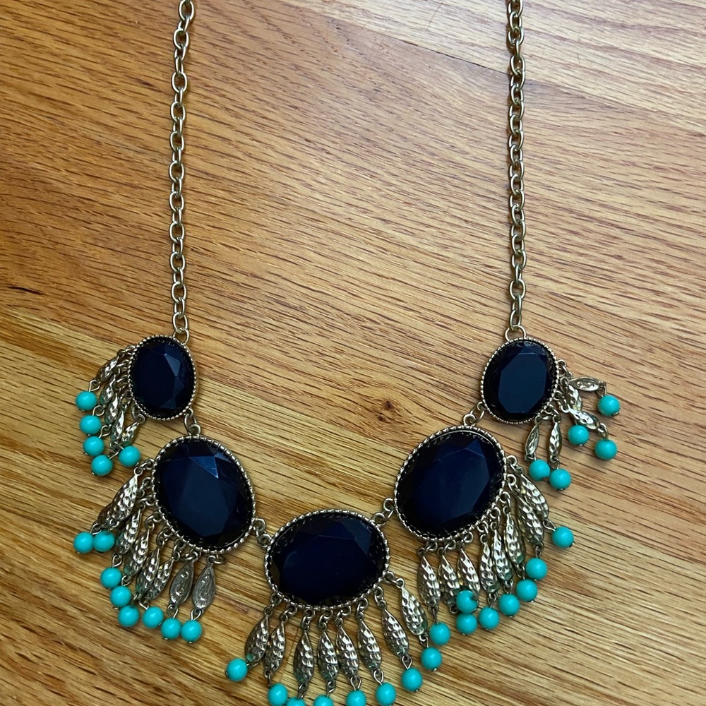 Statement Neckkace - Picture 6 of 7